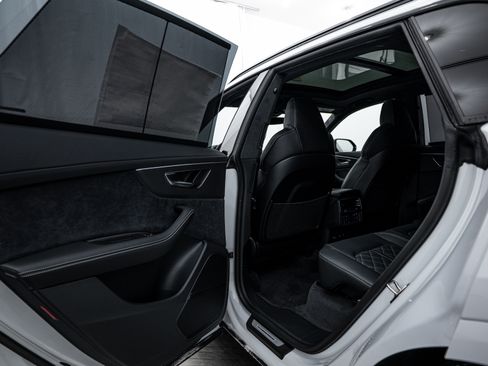 New 2026 Audi SQ8 Prestige image 18