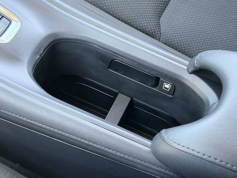 Used 2022 Honda HR-V EX image 31