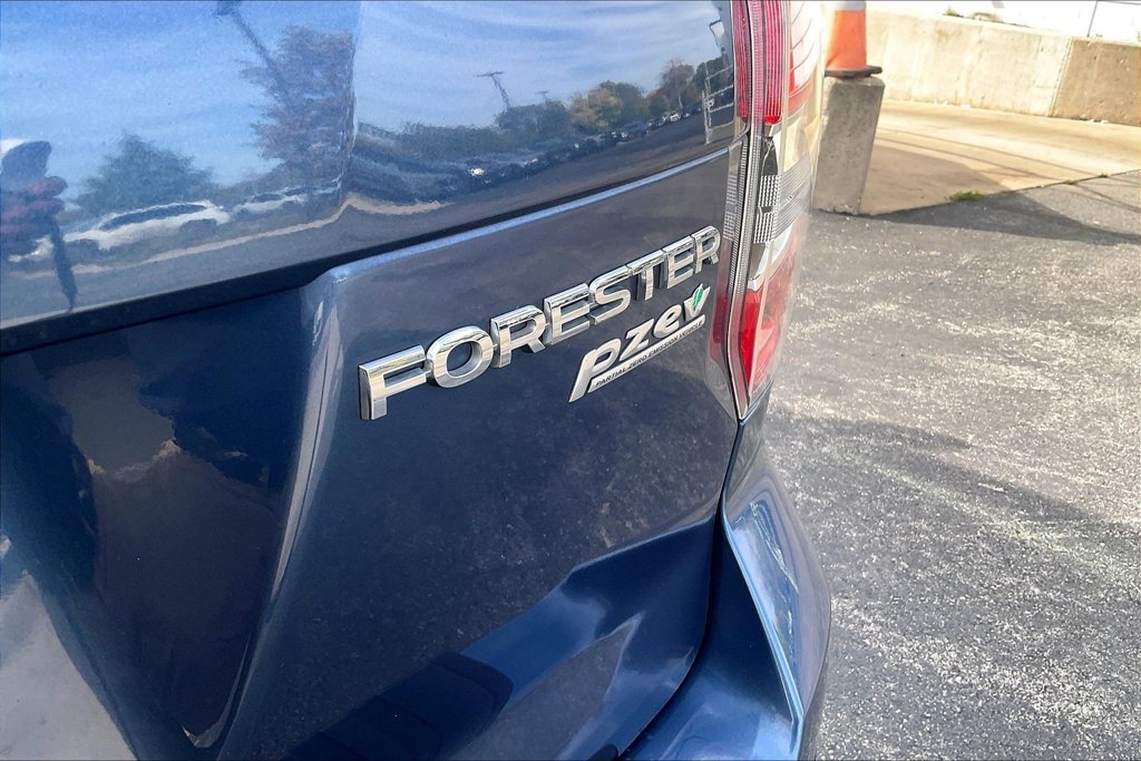 Used 2014 Subaru Forester 2.5i w/ Popular Package #1 AWD/4WD image 9
