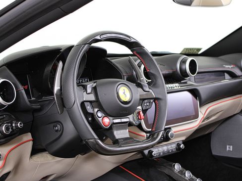 Used 2023 Ferrari Portofino M image 34