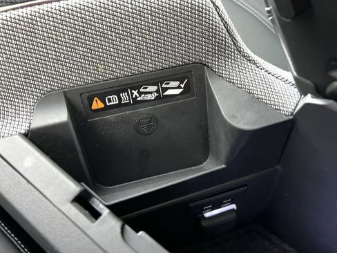 Used 2025 Cadillac Optiq Sport 1 AWD/4WD image 35