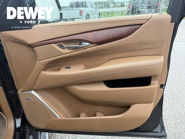 Used 2017 Cadillac Escalade Platinum AWD/4WD image 44