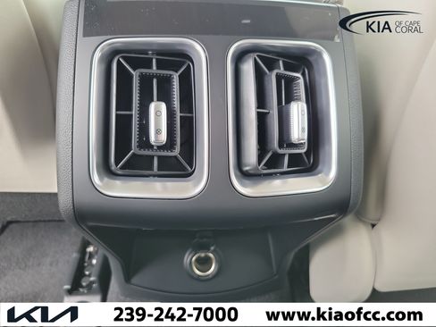 New 2026 Kia Sorento S FWD image 17