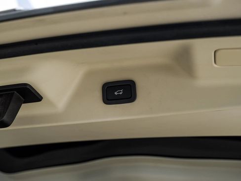 Used 2019 Land Rover Range Rover Supercharged AWD/4WD image 55