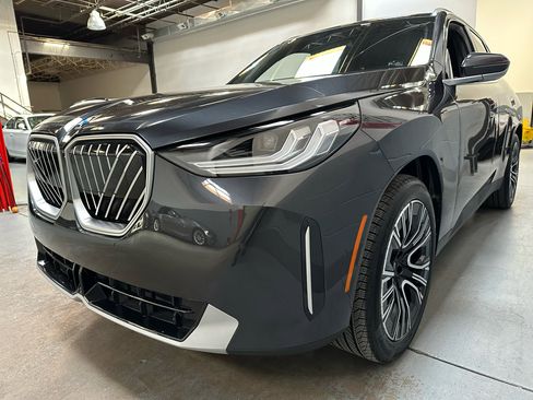 Used 2025 BMW X3 xDrive30i w/ Convenience Package image 6