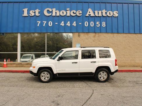 Used 2014 Jeep Patriot Sport FWD image 8