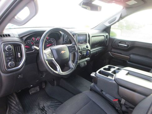 Used 2022 Chevrolet Silverado 1500 LT AWD/4WD image 6