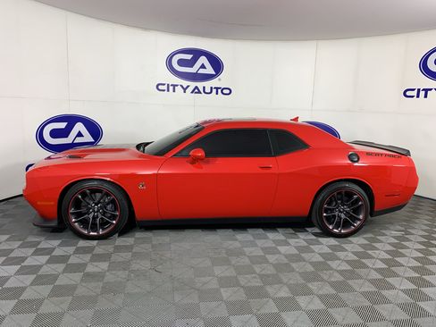 Used 2023 Dodge Challenger R/T Scat Pack w/ Plus Package RWD image 6