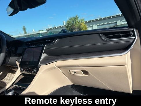 Certified 2023 Jeep Grand Cherokee L Limited w/ Luxury Tech Group II AWD/4WD image 25