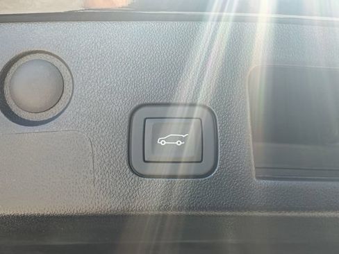 New 2026 Chevrolet Equinox ACTIV w/ Convenience Package III AWD/4WD image 22
