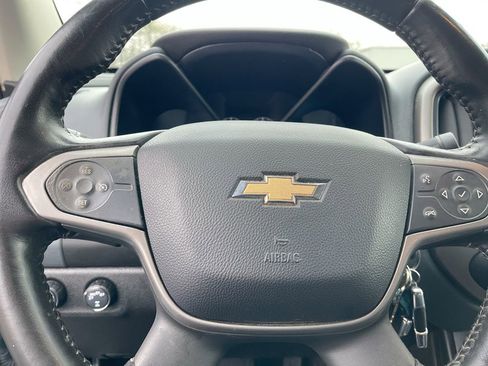 Used 2018 Chevrolet Colorado Z71 AWD/4WD image 6