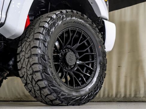 Used 2017 Ford F250 XL w/ Power Equipment Group image 53