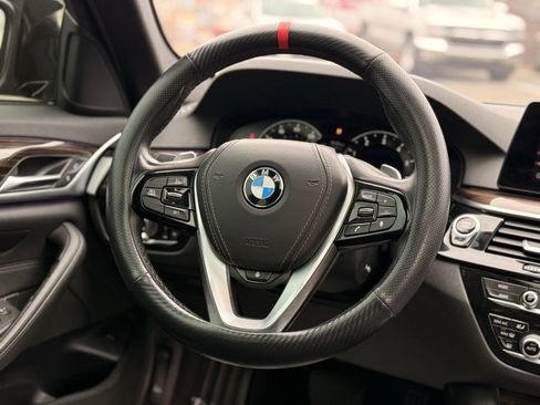 Used 2019 BMW 530i xDrive image 38