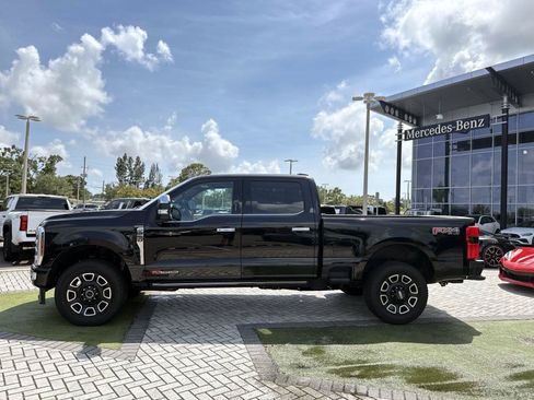 Used 2024 Ford F250 Platinum AWD/4WD image 3