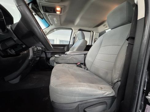 Used 2014 RAM 1500 Express w/ Black Ram 1500 Express Group image 4