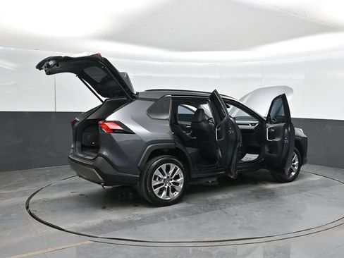 Used 2025 Toyota RAV4 Limited FWD image 61