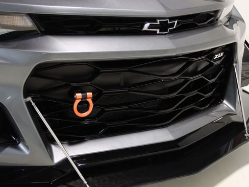 Used 2022 Chevrolet Camaro ZL1 RWD image 31