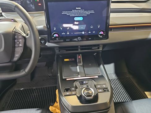 New 2026 Subaru Uncharted AWD image 21