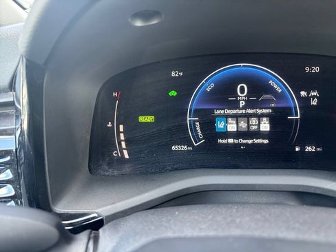 Used 2025 Toyota Camry LE FWD image 19