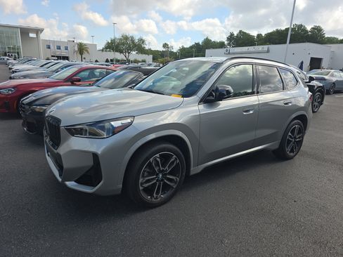 Used 2023 BMW X1 xDrive28i w/ M Sport Package AWD/4WD image 3
