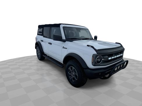 Used 2021 Ford Bronco Big Bend image 2