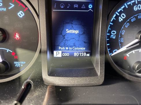 Certified 2016 Toyota Tacoma TRD Sport w/ Towing Package image 19