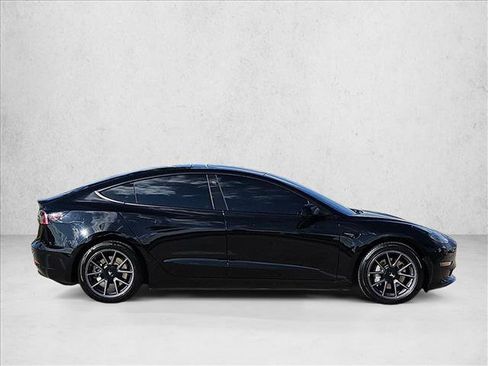 Used 2021 Tesla Model 3 Standard Range Plus RWD image 4