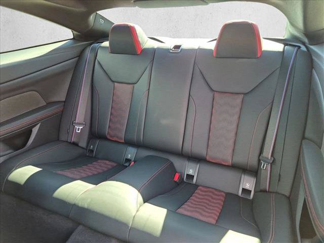 Used 2025 BMW M4 CS AWD/4WD image 18