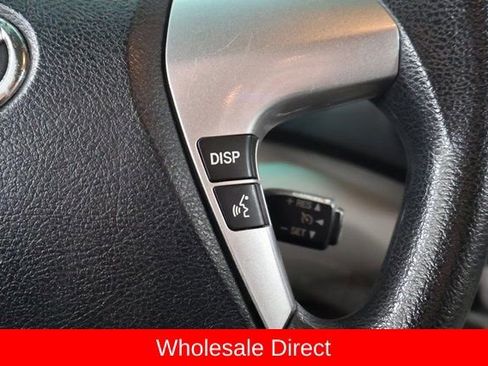 Used 2012 Toyota Highlander 4WD w/ Tech Pkg image 18