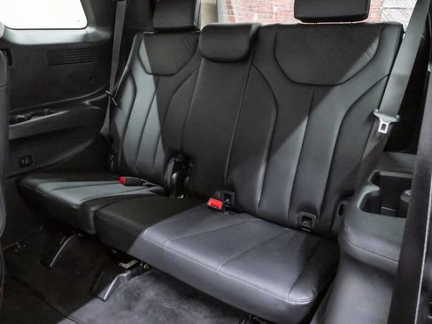 Certified 2025 Hyundai Palisade SEL FWD image 11