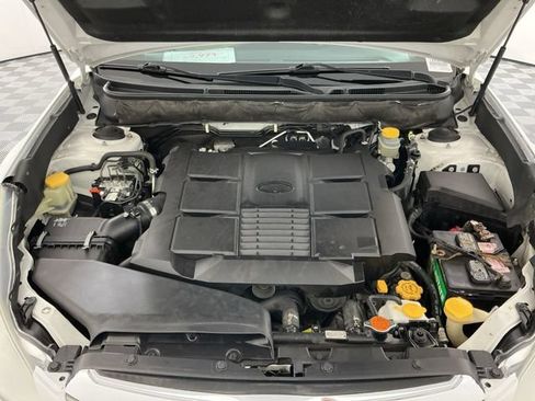 Used 2012 Subaru Outback 3.6R Limited AWD/4WD image 29