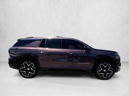 Certified 2026 Chevrolet Traverse High Country FWD image 5