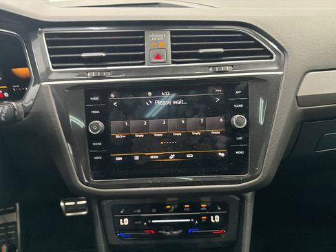 Used 2022 Volkswagen Tiguan SE R-Line FWD image 29