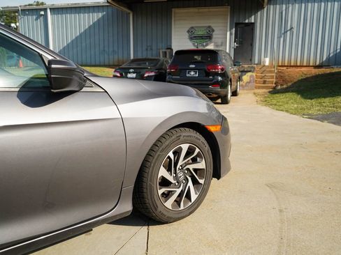 Used 2016 Honda Civic LX image 17