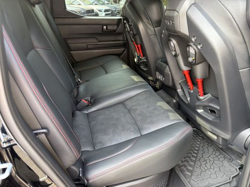 Used 2025 Toyota Tacoma TRD Pro AWD/4WD image 16