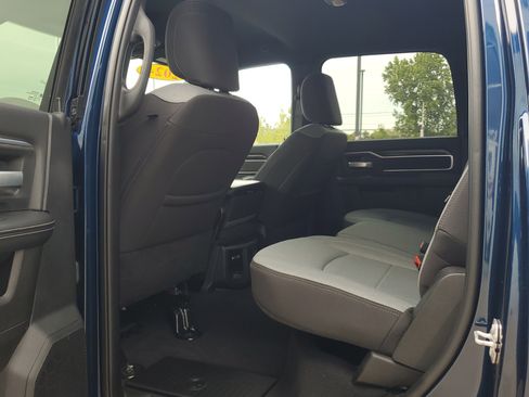 Used 2024 RAM 2500 Big Horn w/ Bed Utility Group image 23