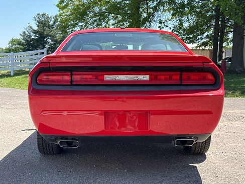 Used 2013 Dodge Challenger R/T image 4