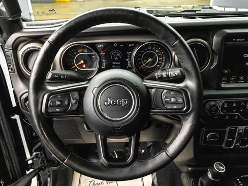 Used 2021 Jeep Wrangler Unlimited Willys image 26