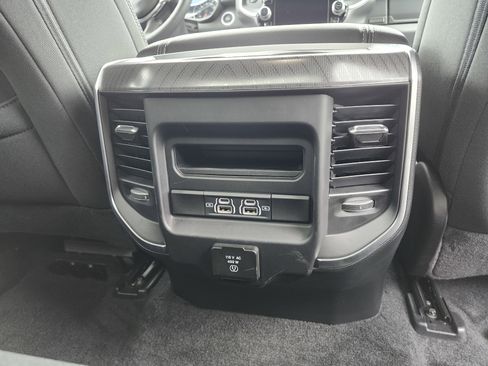 Used 2025 RAM 1500 Big Horn AWD/4WD image 24