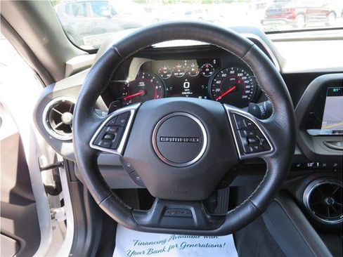 Used 2017 Chevrolet Camaro SS RWD image 11