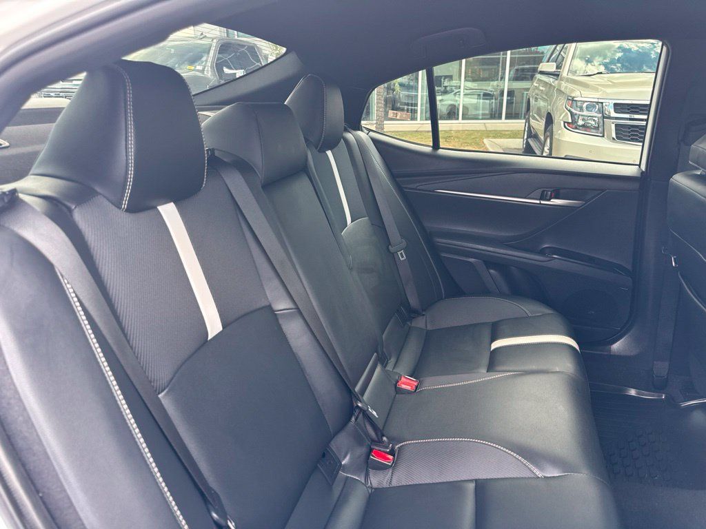 Used 2025 Toyota Camry SE w/ Convenience Package FWD image 25