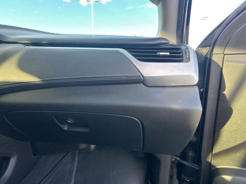 Used 2020 Chevrolet Suburban LT image 55