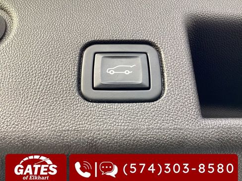 Used 2022 Chevrolet Equinox LT FWD image 14