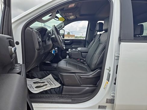 Used 2022 Chevrolet Silverado 2500 W/T w/ WT Convenience Package image 11