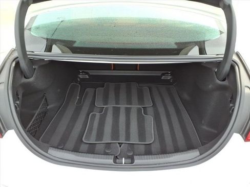 Used 2025 Mercedes-Benz C 300 4MATIC Sedan image 23