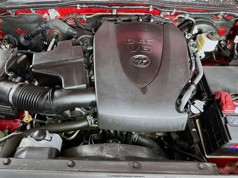 Used 2020 Toyota Tacoma SR5 image 35