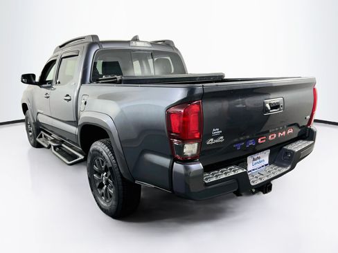 Used 2022 Toyota Tacoma SR5 AWD/4WD image 7
