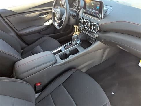 New 2025 Nissan Sentra SR image 12