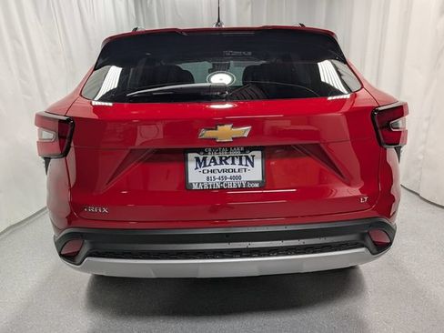 New 2026 Chevrolet Trax LT w/ Driver Confidence Package FWD image 4