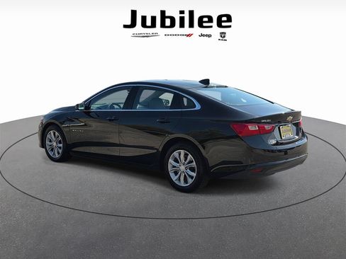 Used 2025 Chevrolet Malibu LT FWD image 4
